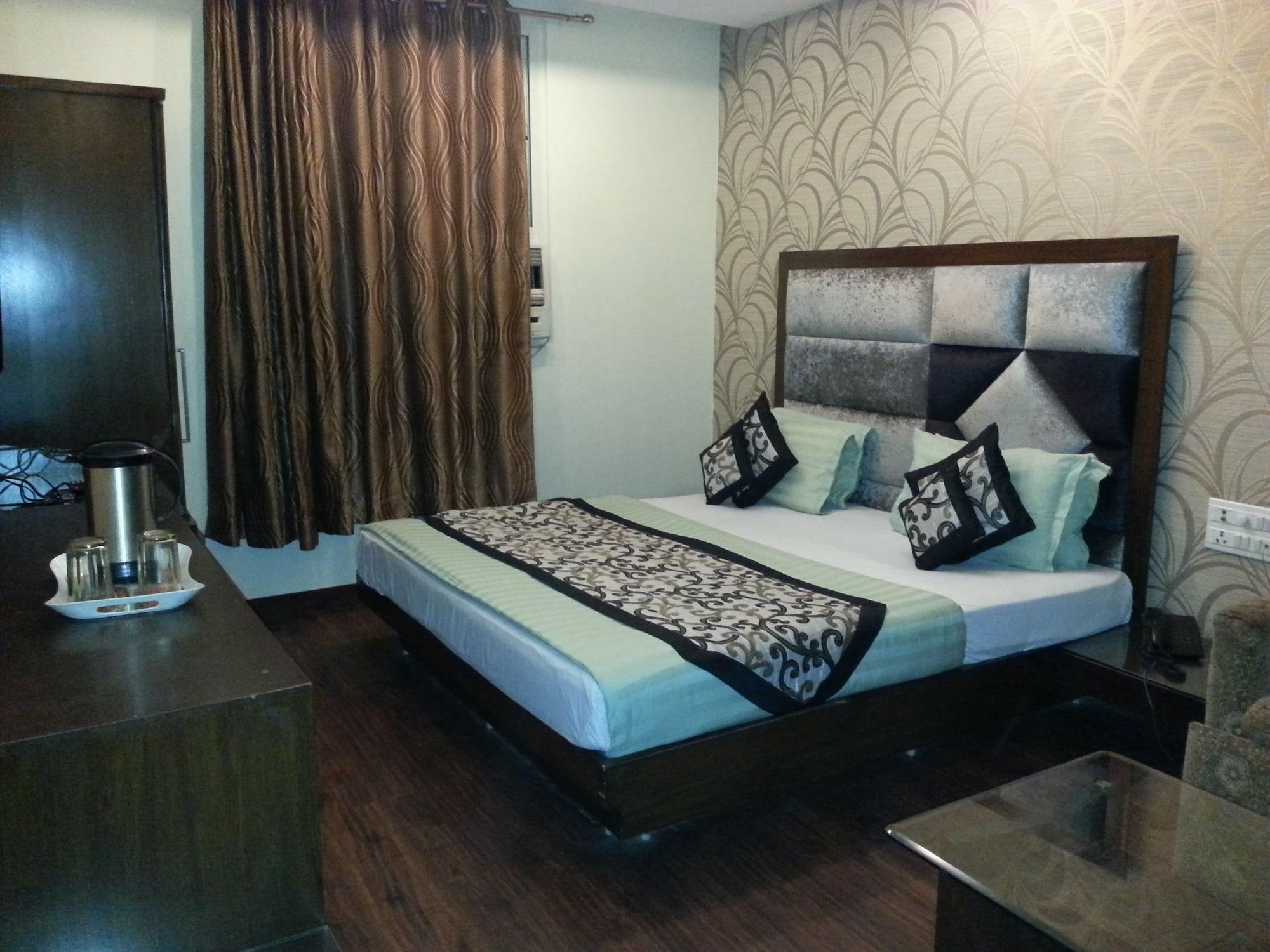 Hotel Vanson Villa - Near Connaught Place Neu-Delhi Exterior foto