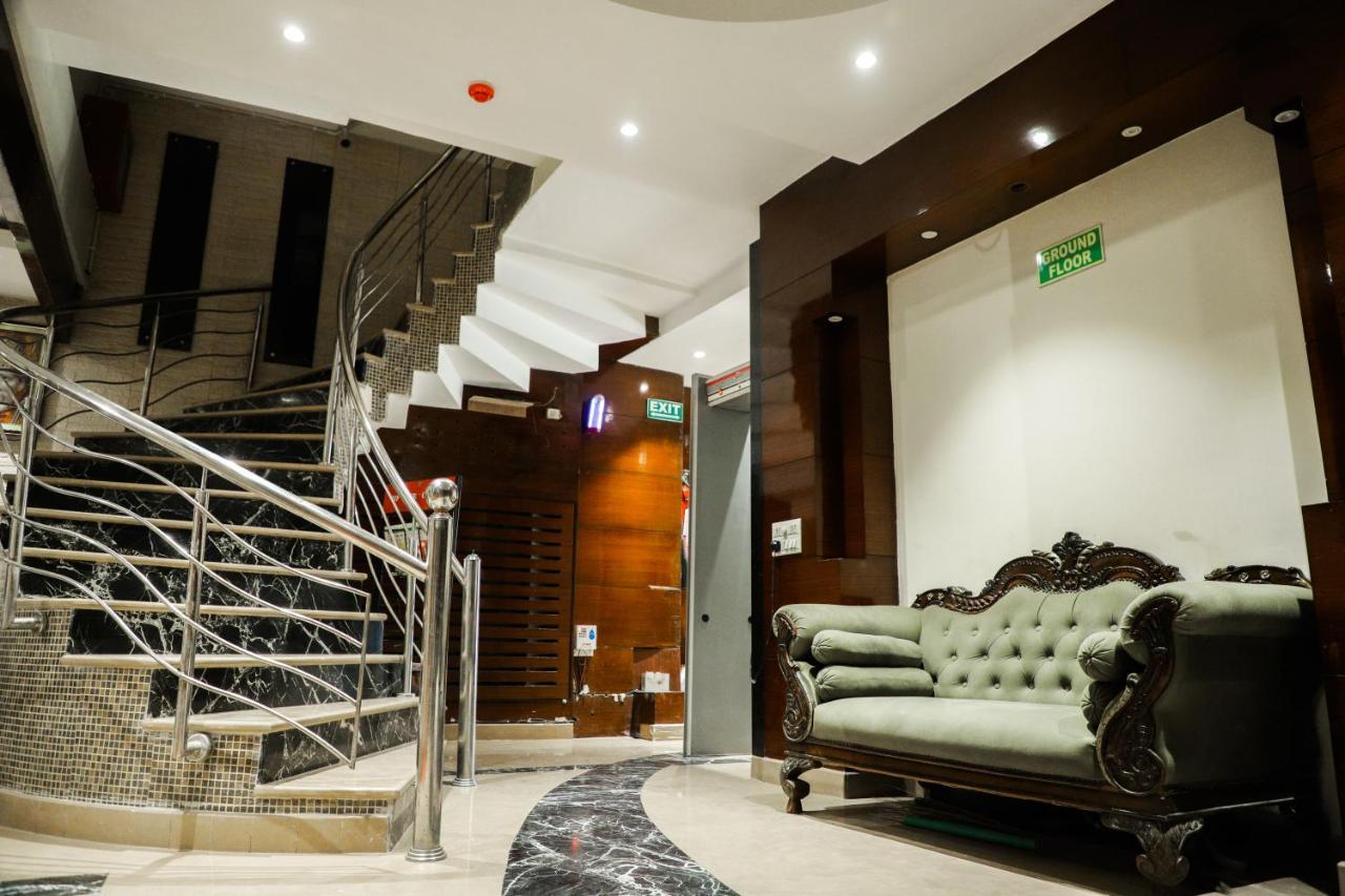 Hotel Vanson Villa - Near Connaught Place Neu-Delhi Exterior foto