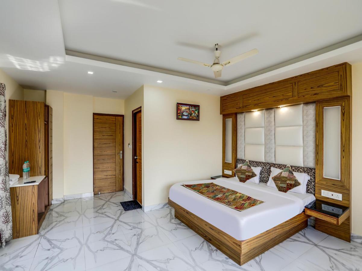 Hotel Vanson Villa - Near Connaught Place Neu-Delhi Exterior foto
